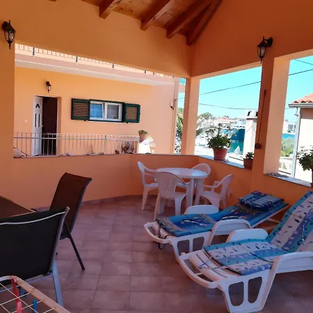 Apartament Ante Gega *