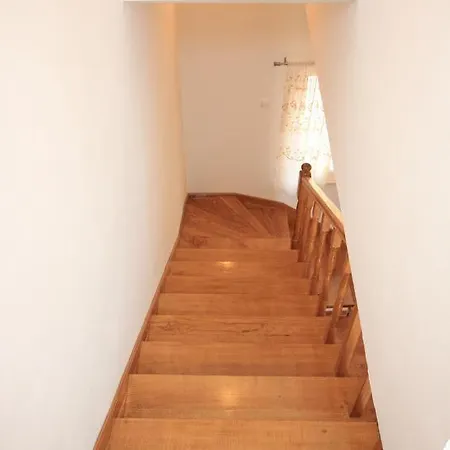 Apartament Ante Gega